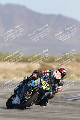 media/Oct-04-2025-CVMA (Sat) [[408bcdd6e4]]/Race 13-Amateur Supersport Open/